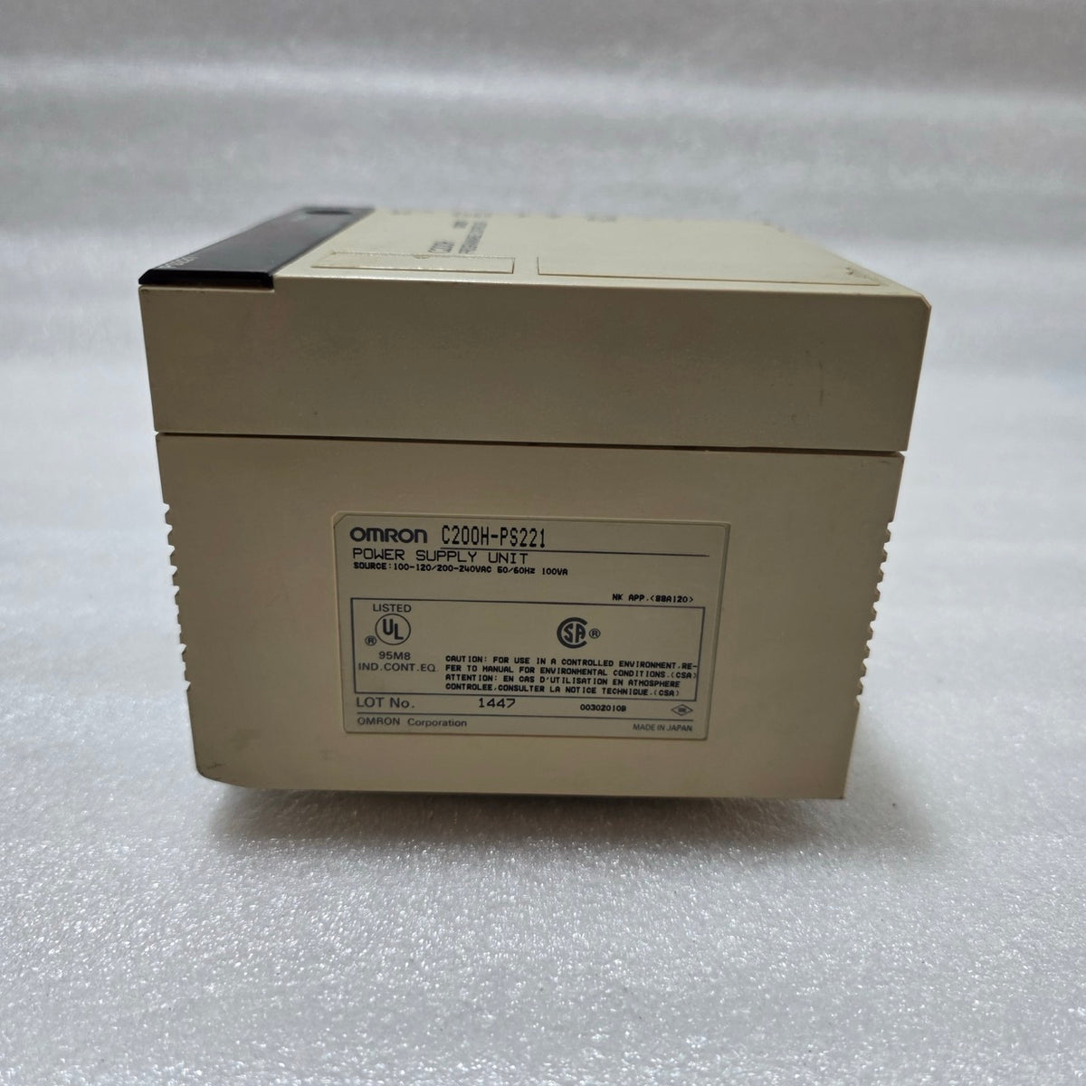 OMRON C200H-PS221 POWER SUPPLY MODULE 100-240VAC