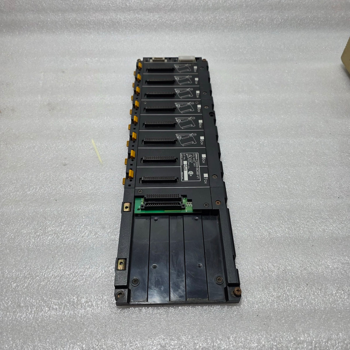 OMRON C200H-BC081-V1 CPU BASE UNIT / 8-SLOT BACKPLANE RACK