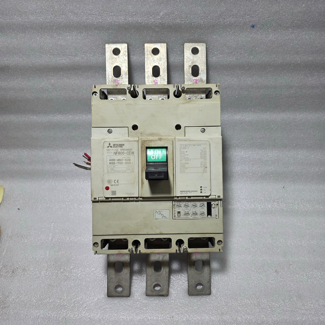 MITSUBISHI NF800-CEW CIRCUIT BREAKER 800A SHUNT AC100-450V/DC100-200V