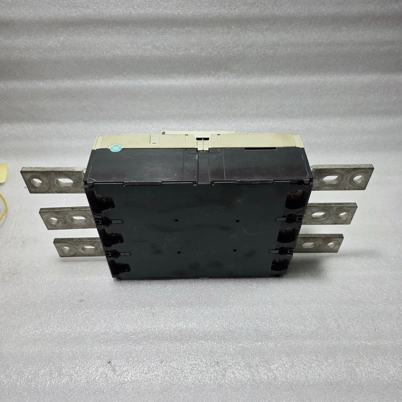 MITSUBISHI NF800-CEW CIRCUIT BREAKER 800A SHUNT AC100-450V/DC100-200V