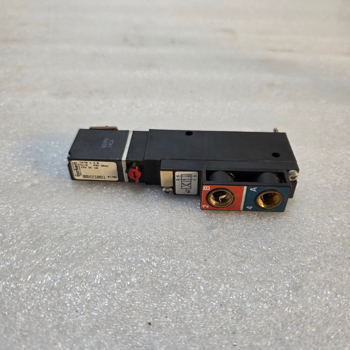 BÜRKERT 5470 G 4.0 4/2-WAY PNEUMATIC VALVE 00221081 24VDC