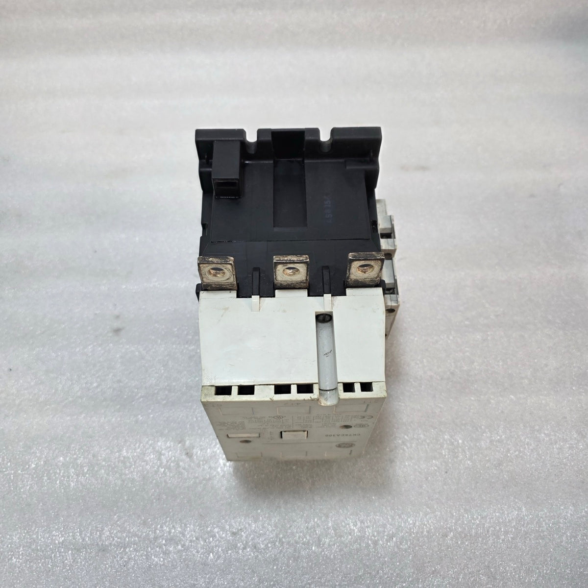 GENERAL ELECTRIC CK75CA300 3-POLE MAGNETIC CONTACTOR 150A