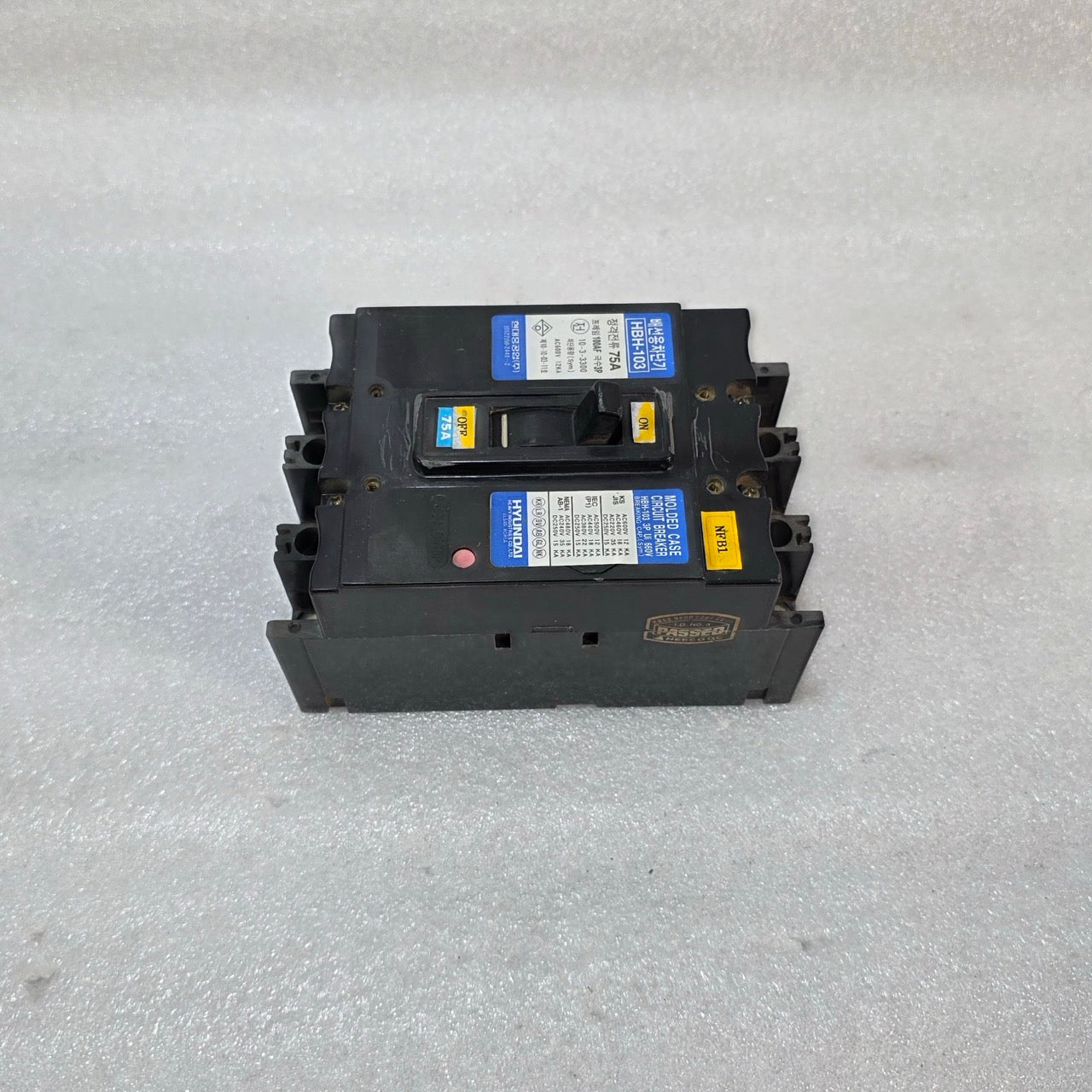HYUNDAI HBH-103 3-POLE CIRCUIT BREAKER 75A