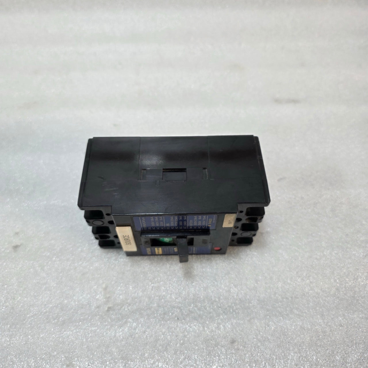 MITSUBISHI NF30-SS 3-POLE CIRCUIT BREAKER 10A