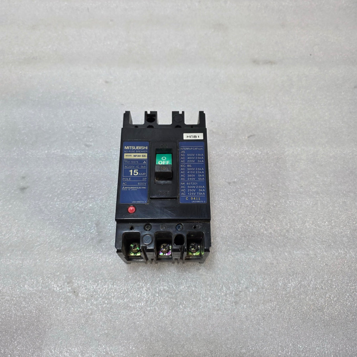 MITSUBISHI NF30-SS 3-POLE CIRCUIT BREAKER 15A