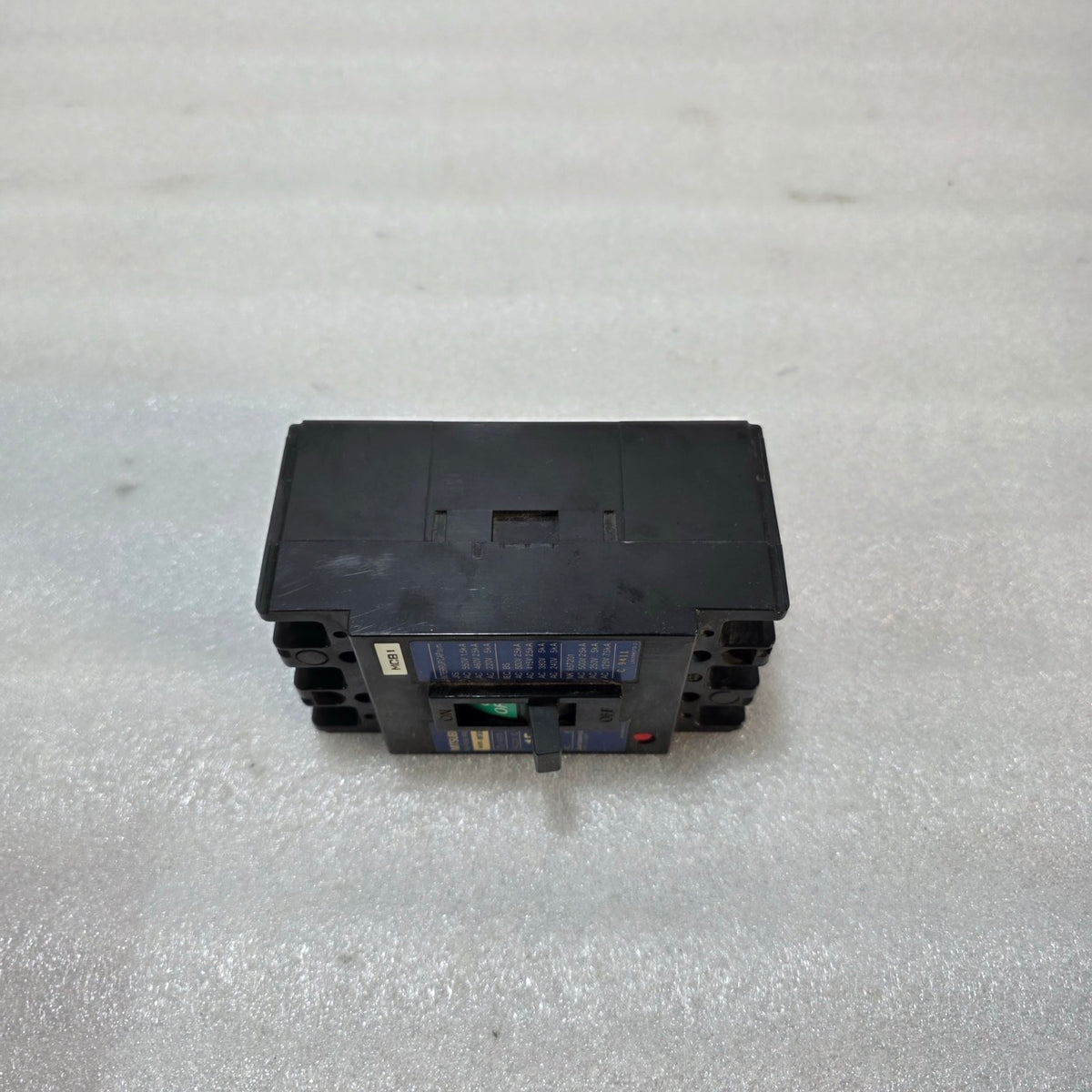 MITSUBISHI NF30-SS 3-POLE CIRCUIT BREAKER 15A