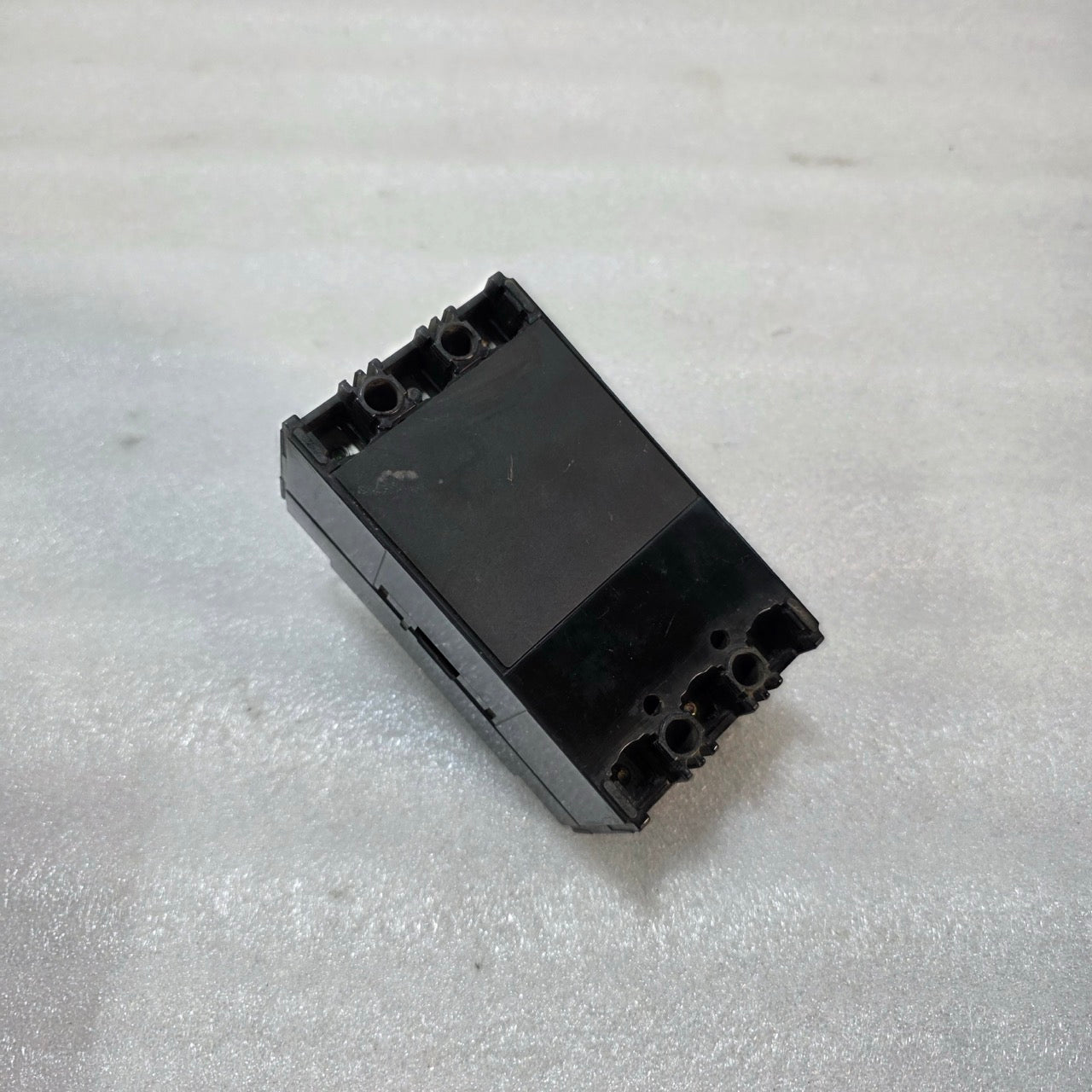 MITSUBISHI NF30-SS 3-POLE CIRCUIT BREAKER 15A