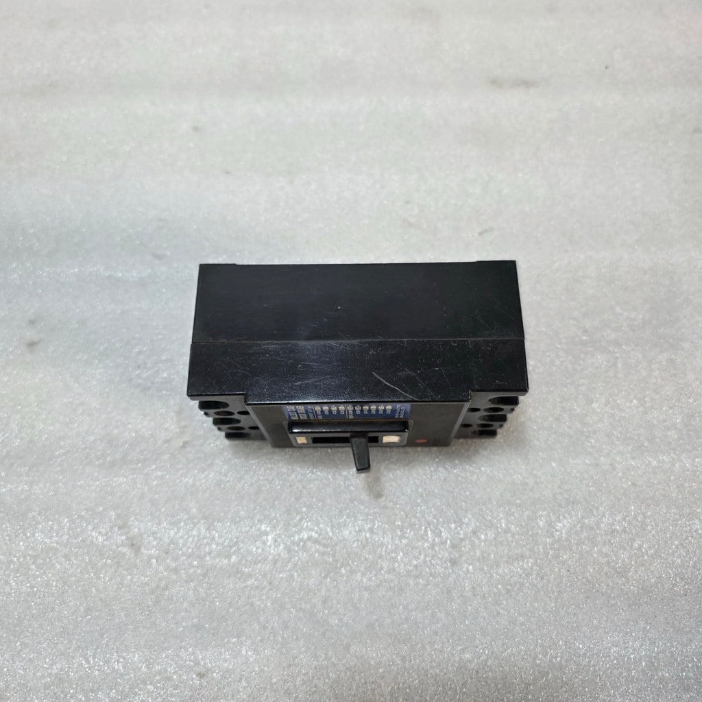 DONG DB 33SB 3-POLE CIRCUIT BREAKER 15A