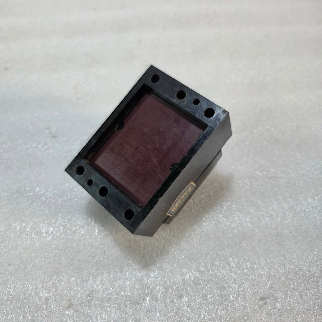 HYUNDAI HBE-33 3-POLE CIRCUIT BREAKER 10A