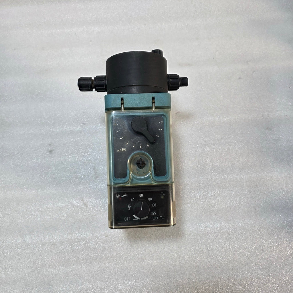 MEDO 10/FR LINEAR PISTON DOSING/METERING PUMP 220V 17985