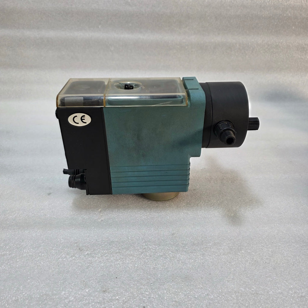 MEDO 10/FR LINEAR PISTON DOSING/METERING PUMP 220V 17985