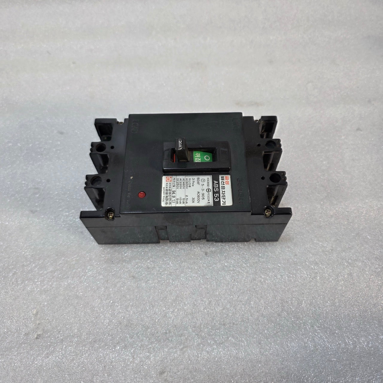 GEUMSEONG ABS 53 3-POLE CIRCUIT BREAKER 30A
