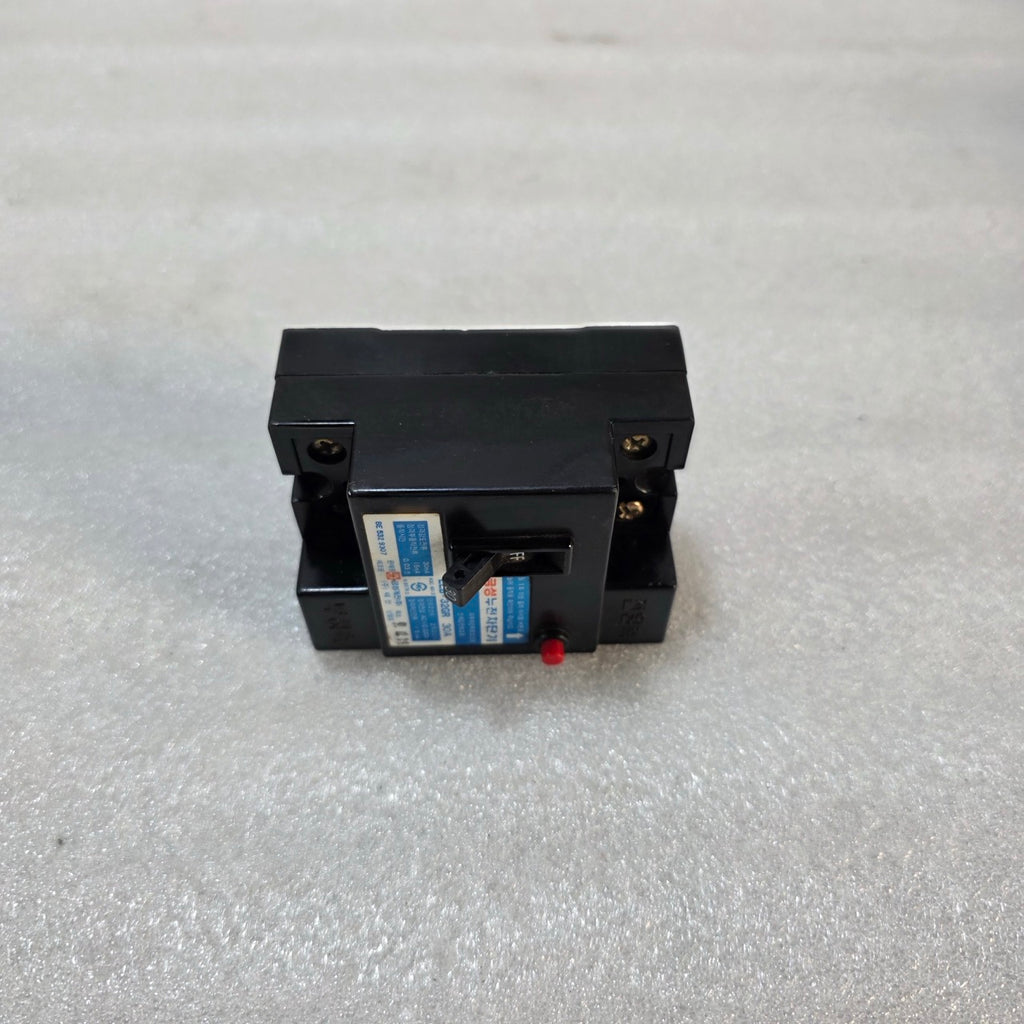 GEUMSEONG GYEJEON ELB-32GR EARTH LEAKAGE CIRCUIT BREAKER 30A