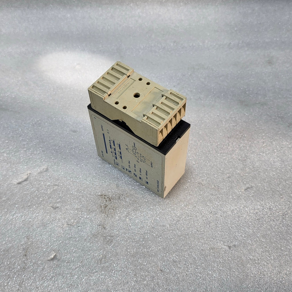 ELECTROMATIC S 114166 230 PULSE CONTINUITY TIMER 195–265 VAC