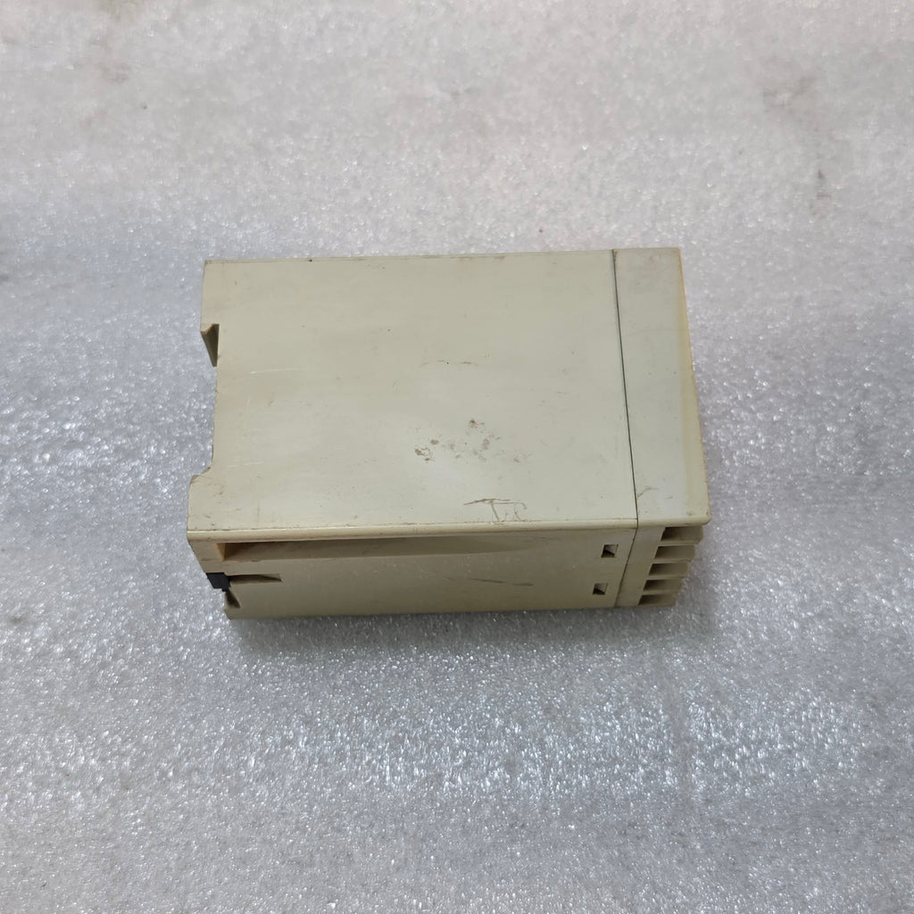 ABB SACE YU DELAY 702209/80 4 ELECTRONIC TIME DELAY RELAY 110–127 VAC/VDC