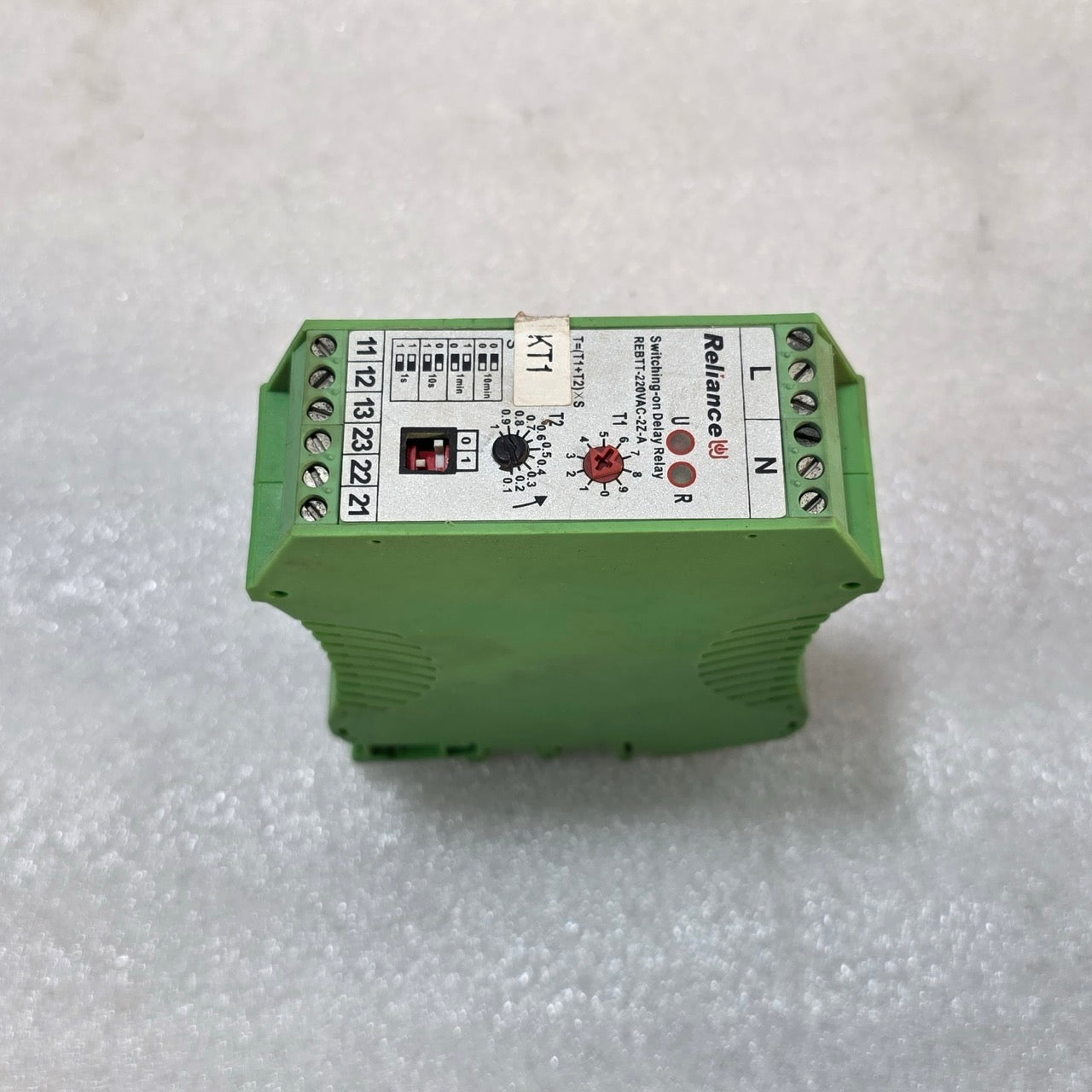 RELIANCE REBTT-220VAC-2Z-A SWITCHING-ON DELAY RELAY 220V AC