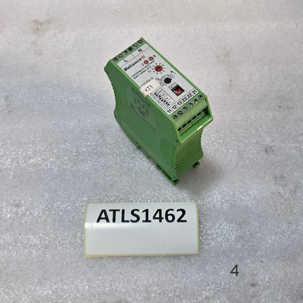 RELIANCE REBTT-220VAC-2Z-A SWITCHING-ON DELAY RELAY 220V AC