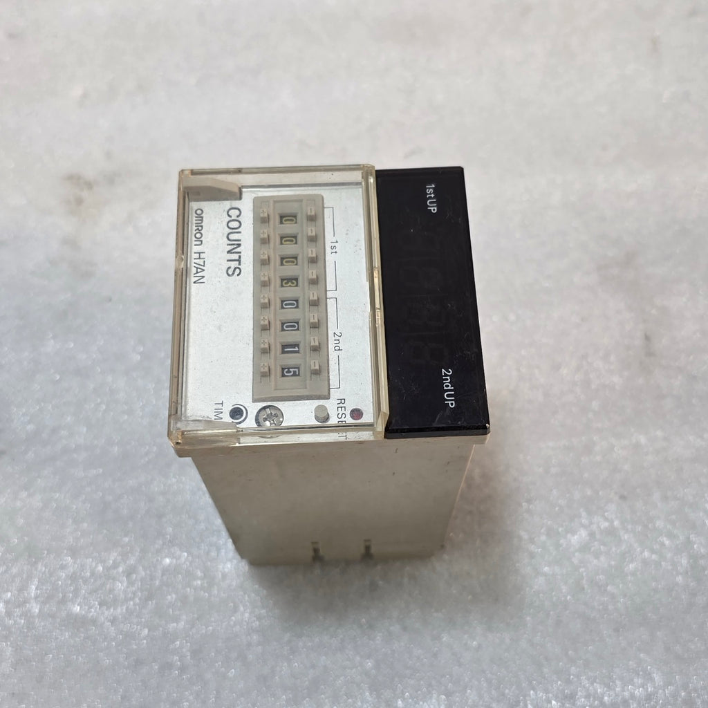 OMRON H7AN-W4D DIGITAL PRESET COUNTER 100 TO 240 VAC