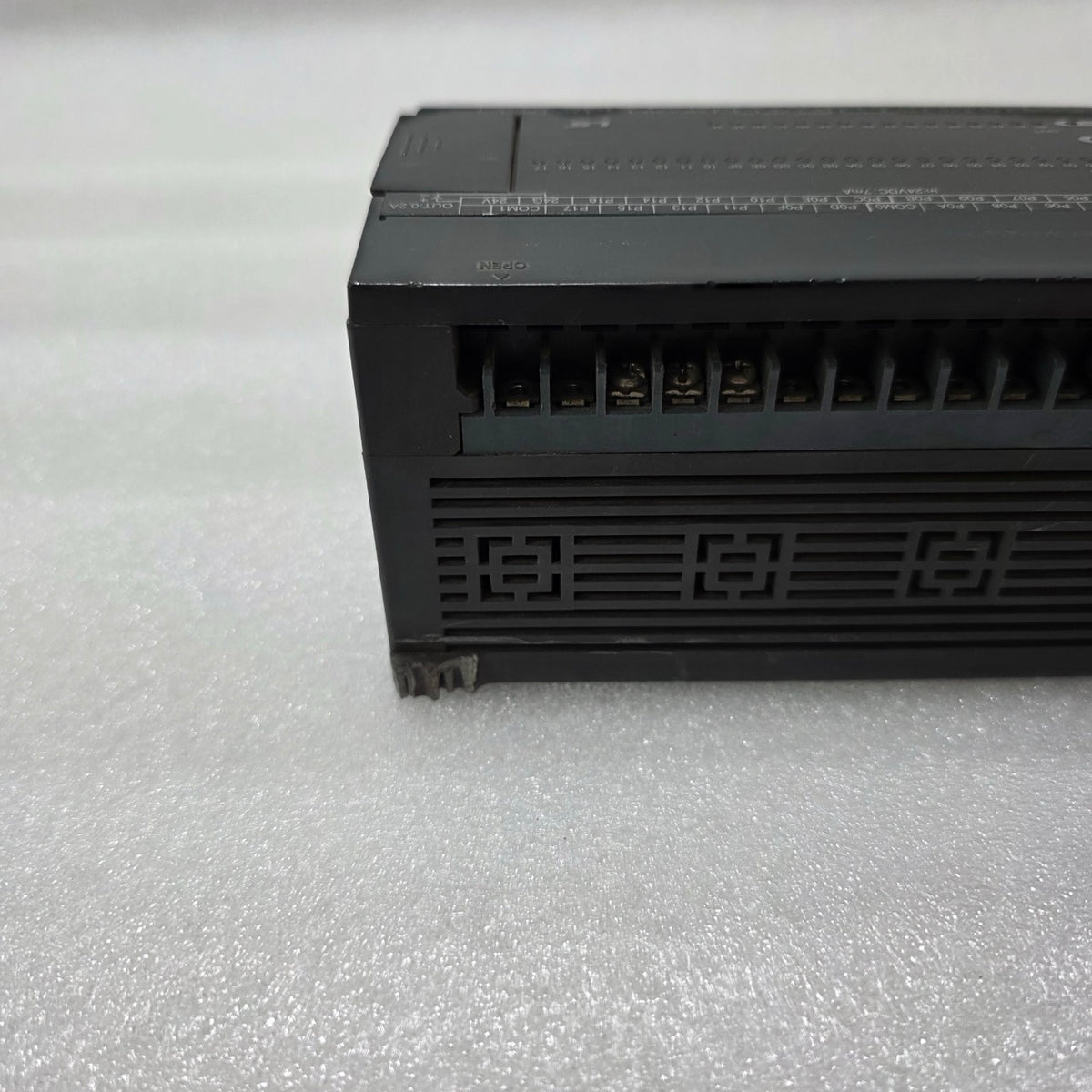 LS ELECTRIC K7M-DR40S PROGRAMMABLE LOGIC CONTROLLER (PLC) SYSTEM 100-240VAC