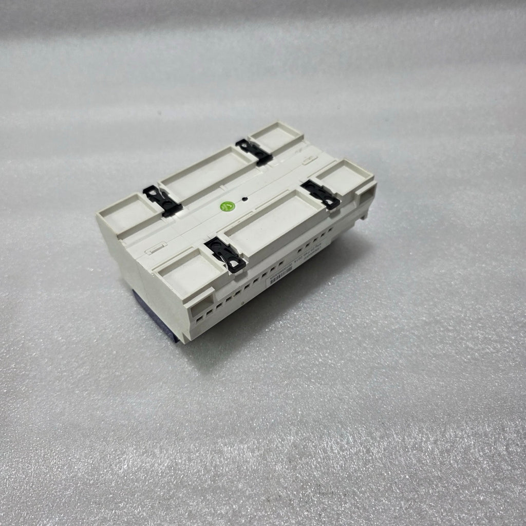 CLIPSAL L5504RVFP 4-CHANNEL VOLTAGE-FREE RELAY  220-240V L5504RVF