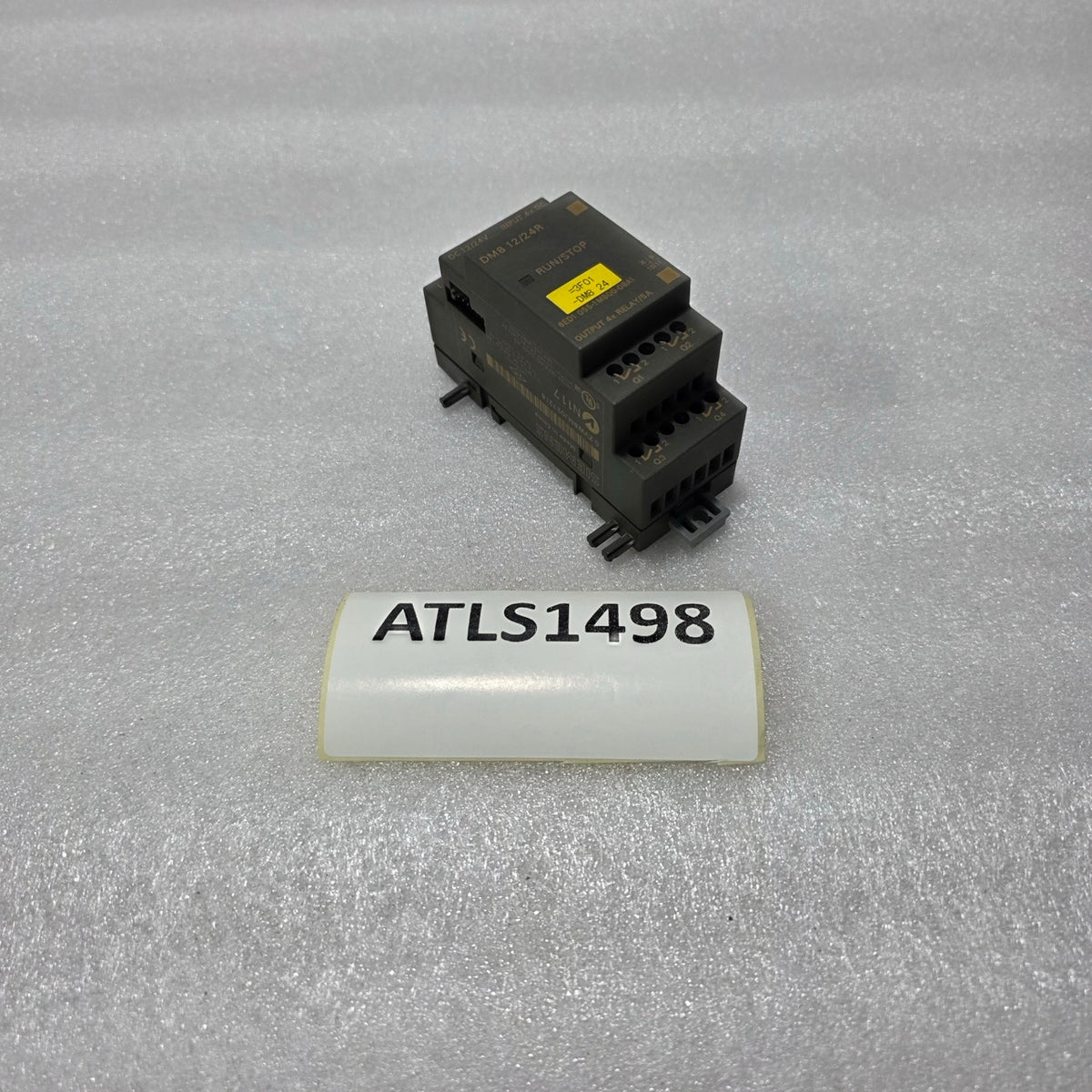 SIEMENS LOGO! DM8 12/24R 6ED1 055-1MB00-0BA1 DIGITAL INPUT/OUTPUT EXTENSION MODU