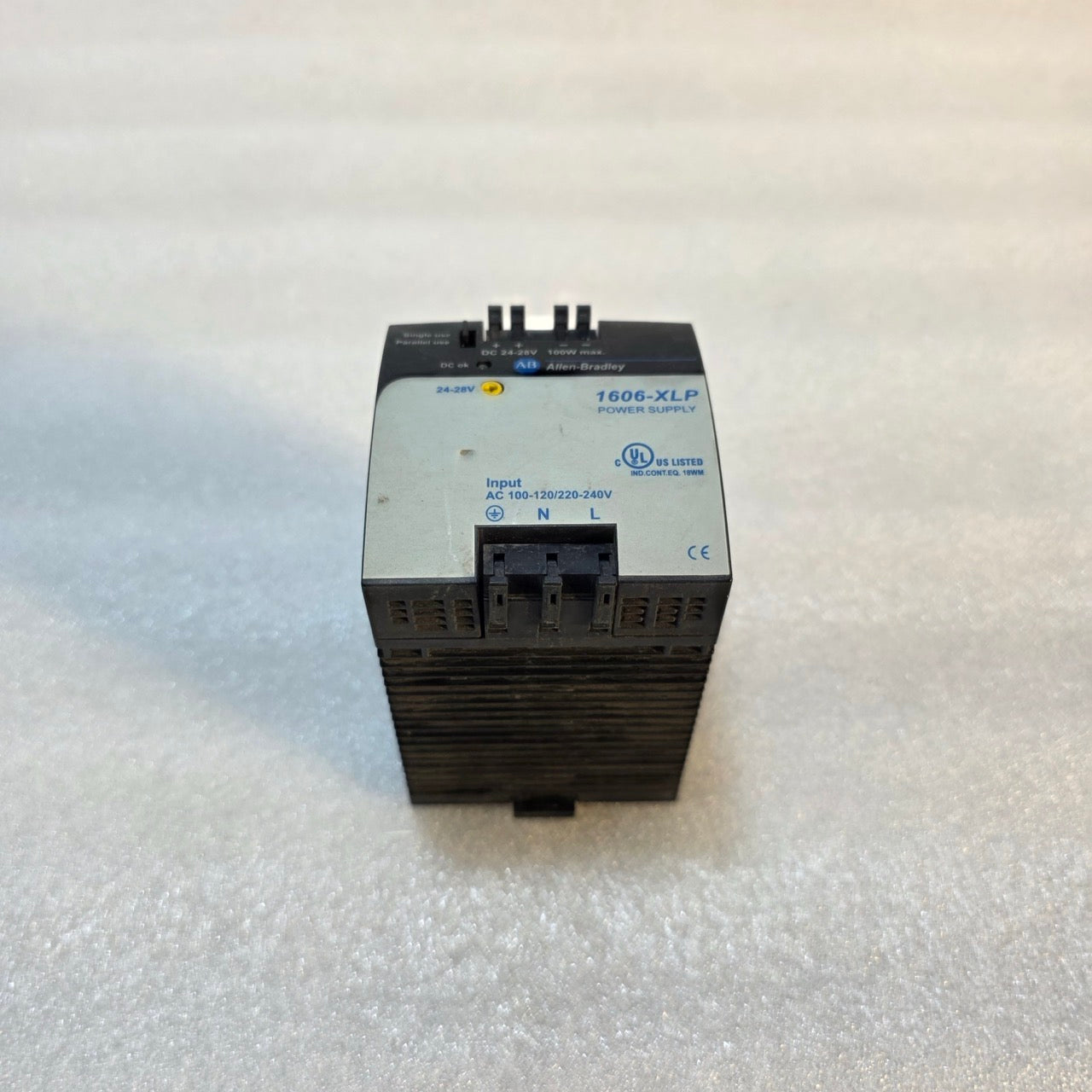 ALLEN-BRADLEY CAT 1606-XLP100E SER A INDUSTRIAL SWITCHING POWER SUPPLY