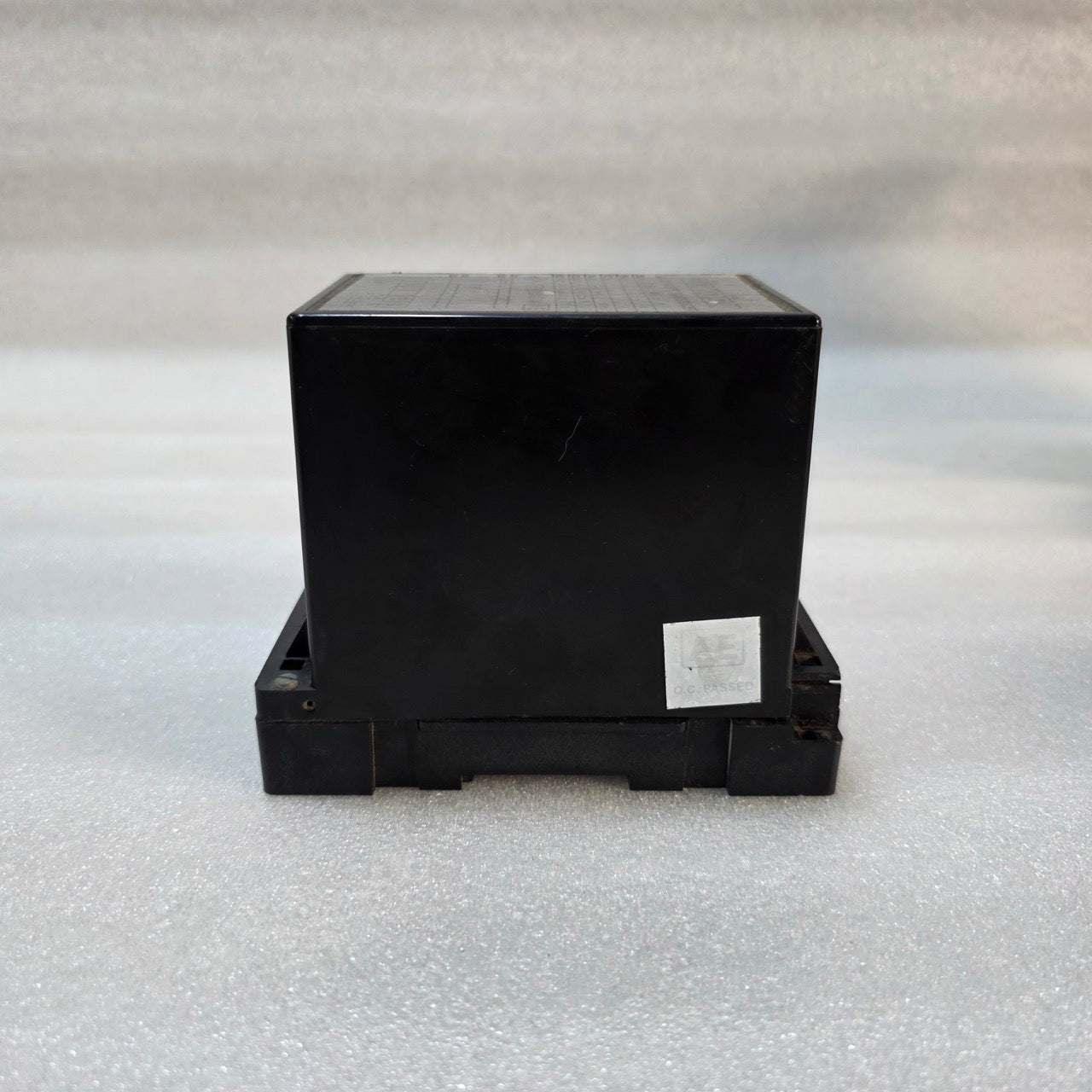 AE 5/02/109833/14 AC CURRENT TRANSDUCER IS12784 240VAC
