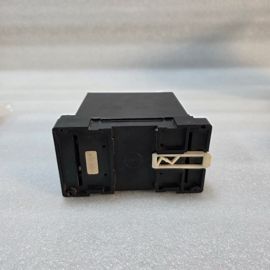 AE 5/02/109833/14 AC CURRENT TRANSDUCER IS12784 240VAC