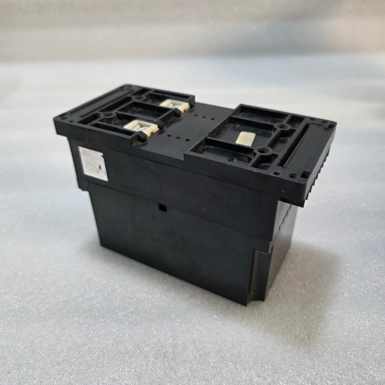 AE 3-PHASE, 2-ELEMENT, 3-WIRE WATT / VAR / VA TRANSDUCER