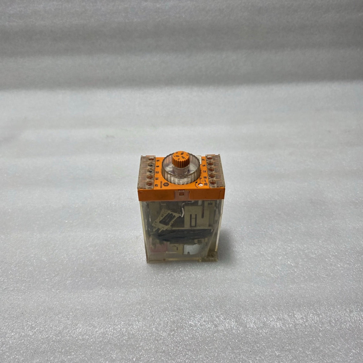 SCHLEICHER SZAN52-S TIMING/DELAY FUNCTION 110–115 VAC  02623114