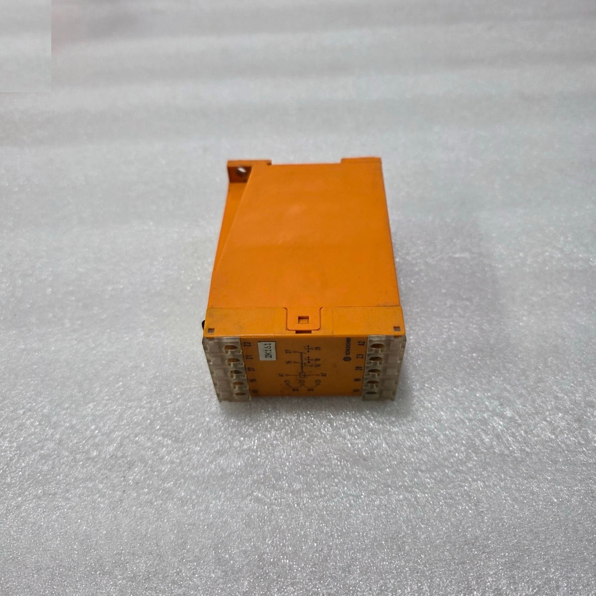 SCHLEICHER SSY12 ELECTRONIC INTERVAL TIME RELAY 110–127 VAC 1330756-466
