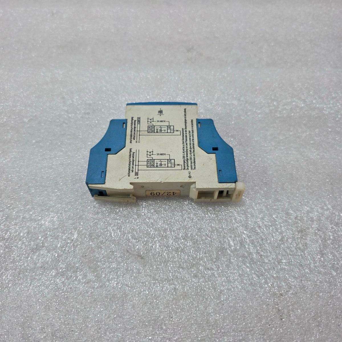 ELTAKO ES12DX-UC IMPULSE / LATCHING RELAY 8–230 V AC / DC
