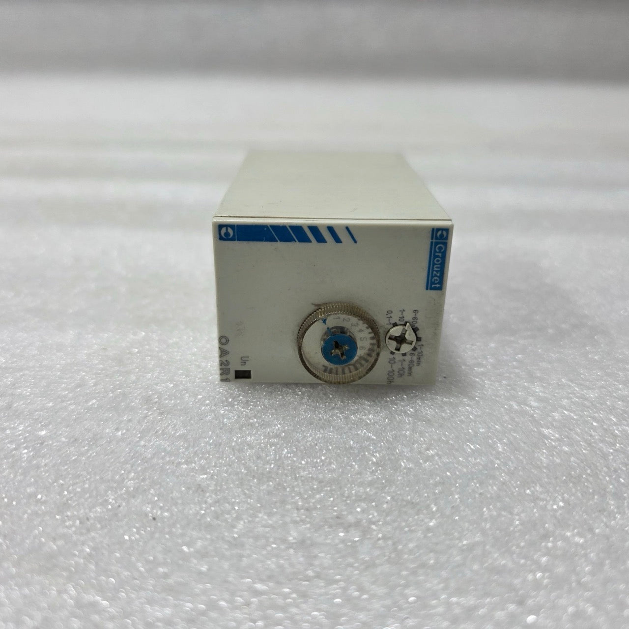 CROUZET OA2R1 MULTI-RANGE TIME DELAY RELAY 88867215 0.1S–100H 24–240V AC/DC