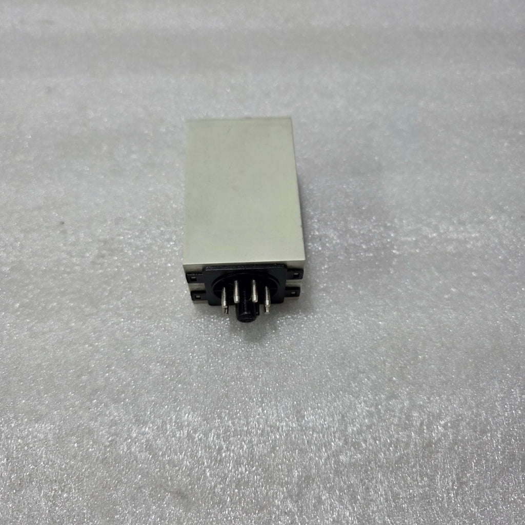 CROUZET OA2R1 MULTI-RANGE TIME DELAY RELAY 88867215 0.1S–100H 24–240V AC/DC