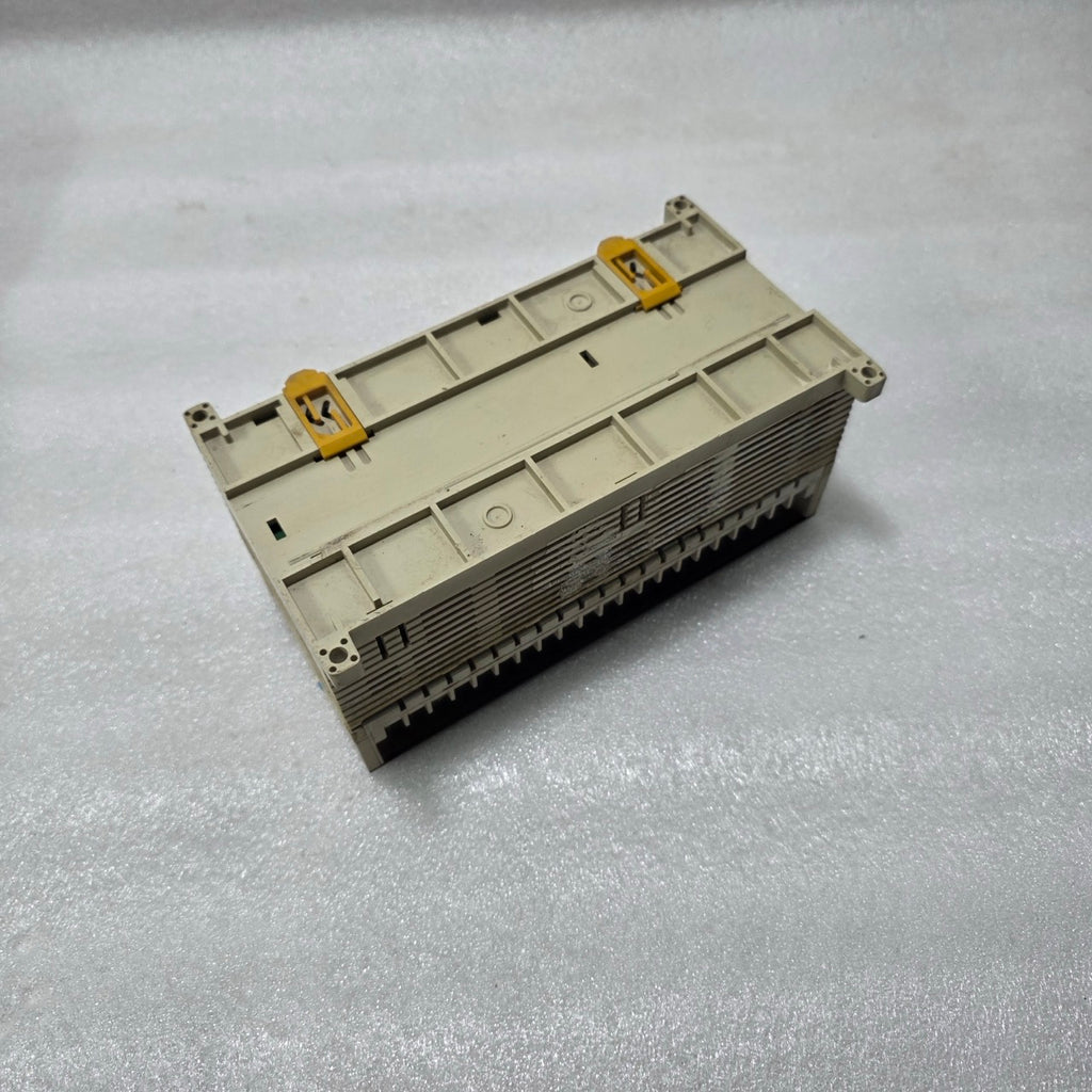OMRON SYSMAC CPM2AE-60CDR-A PROGRAMMABLE LOGIC CONTROLLER (PLC)