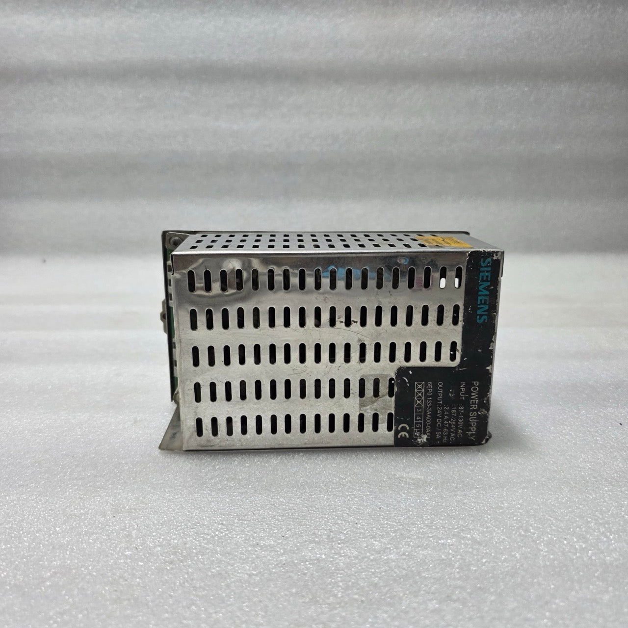SIEMENS 6EP1333-3AA00 SITOP POWER SUPPLY | 24V DC 5A | 187–264V AC INPUT