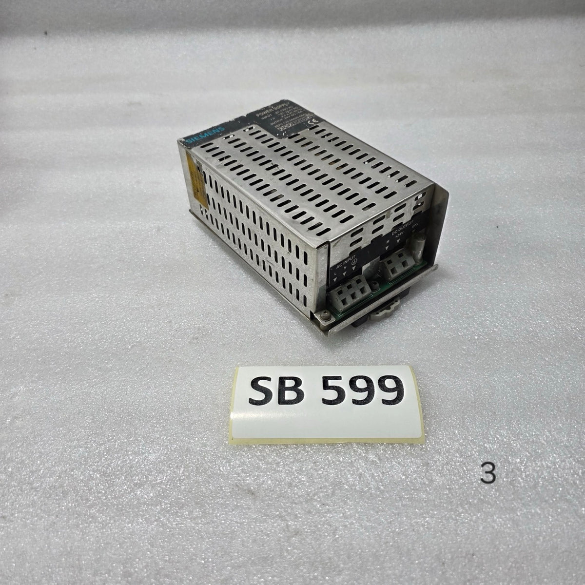 SIEMENS 6EP1333-3AA00 SITOP POWER SUPPLY | 24V DC 5A | 187–264V AC INPUT