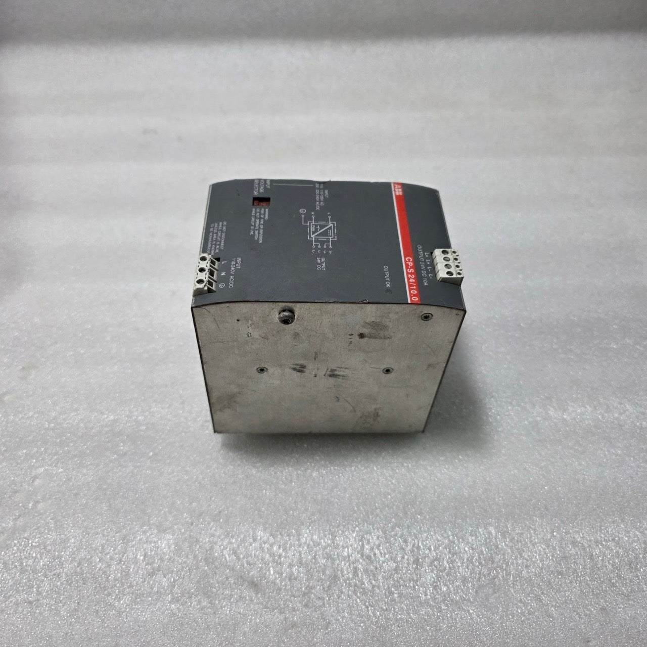 ABB CP-S 24/10.0 – SWITCH-MODE DIN-RAIL POWER SUPPLY, 24 V DC, 10 A 1SVR427015R0