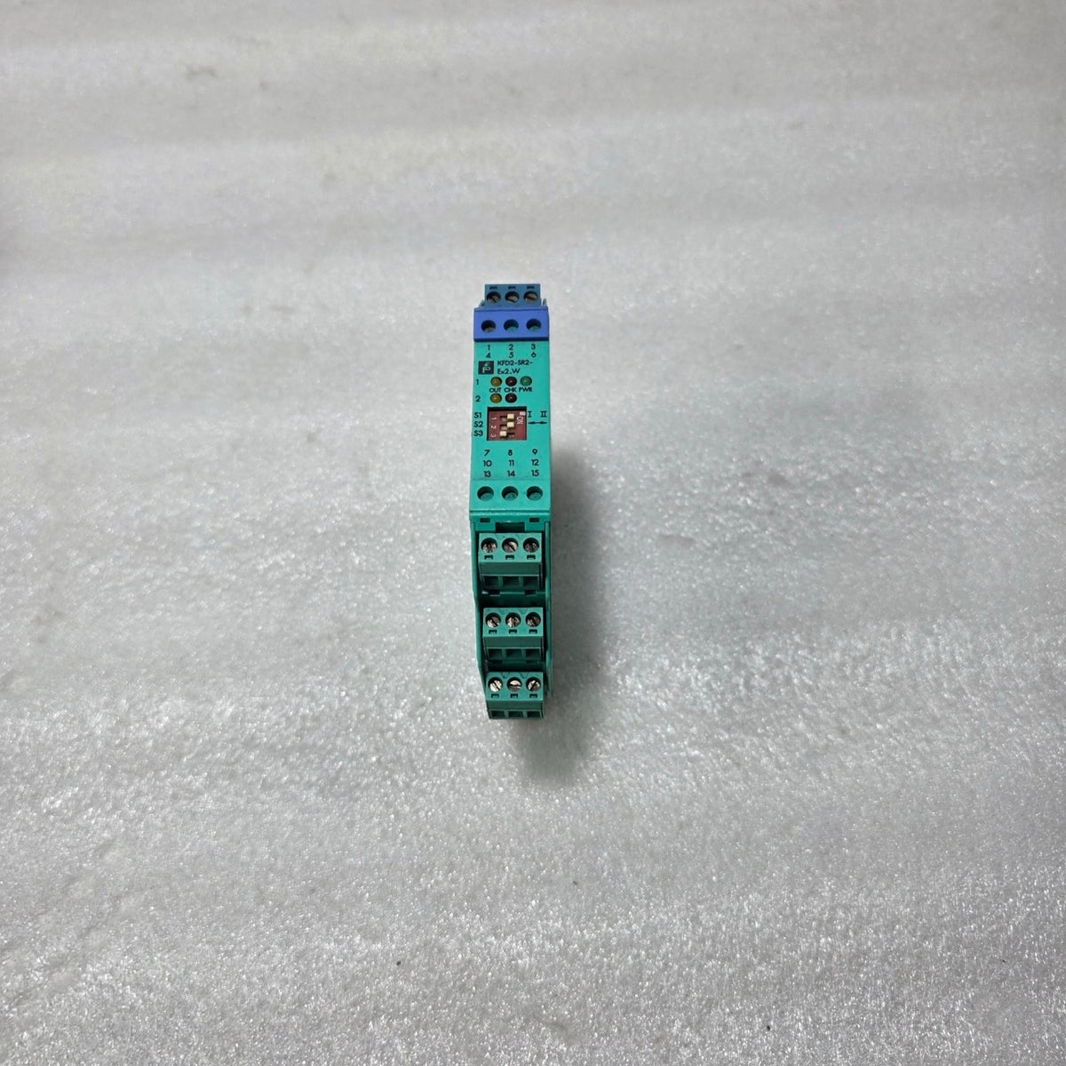 PEPPERL+FUCHS KFD2-SR2-EX2.W K-SYSTEM INTRINSICALLY SAFE RELAY ISOLATOR 24VDC
