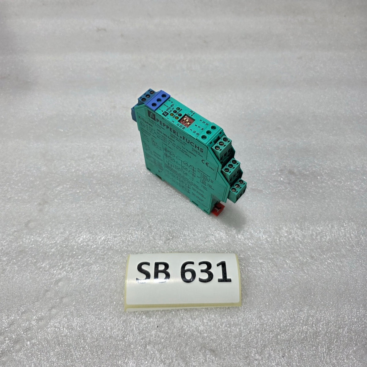 PEPPERL+FUCHS KFD2-SR2-EX2.W K-SYSTEM INTRINSICALLY SAFE RELAY ISOLATOR 24VDC