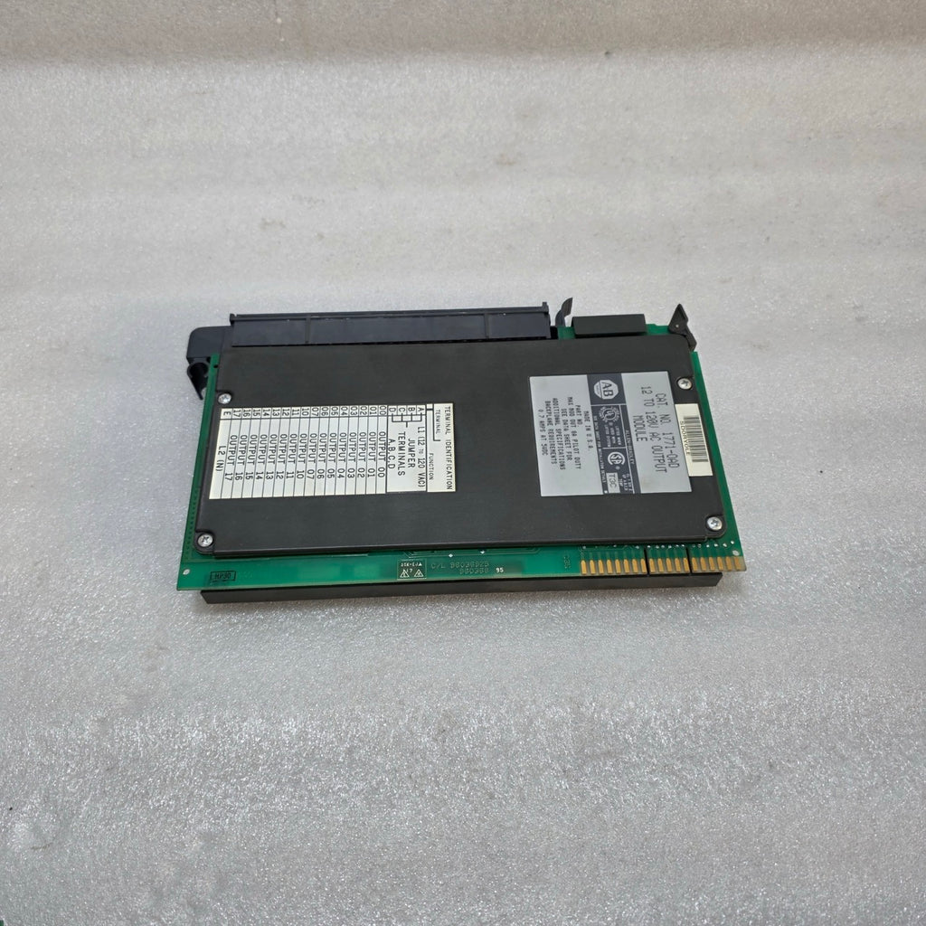ALLEN-BRADLEY 1771-OA SERIES B AC OUTPUT MODULE | 120V AC | 8-CHANNEL PLC-5 I/O