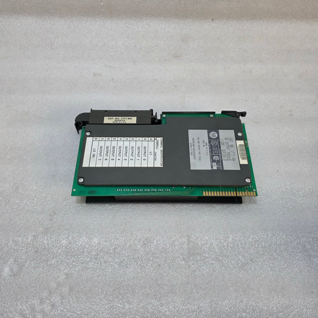 ALLEN-BRADLEY 1771-OA SERIES B AC OUTPUT MODULE | 120V AC | 8-CHANNEL PLC-5 I/O