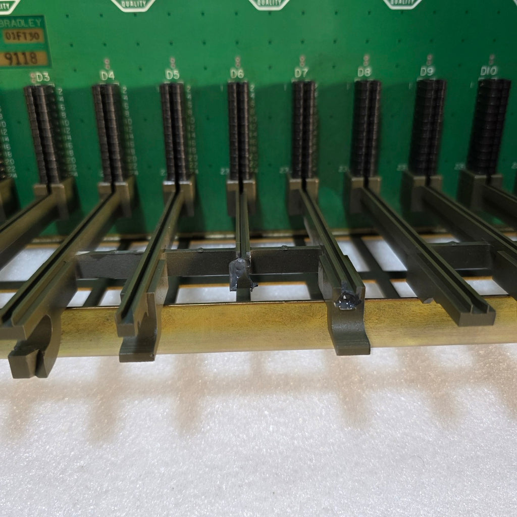 ALLEN-BRADLEY 1771-A4B 16-SLOT PLC I/O CHASSIS | 5V BACKPLANE 28A | PLC-5 SERIES