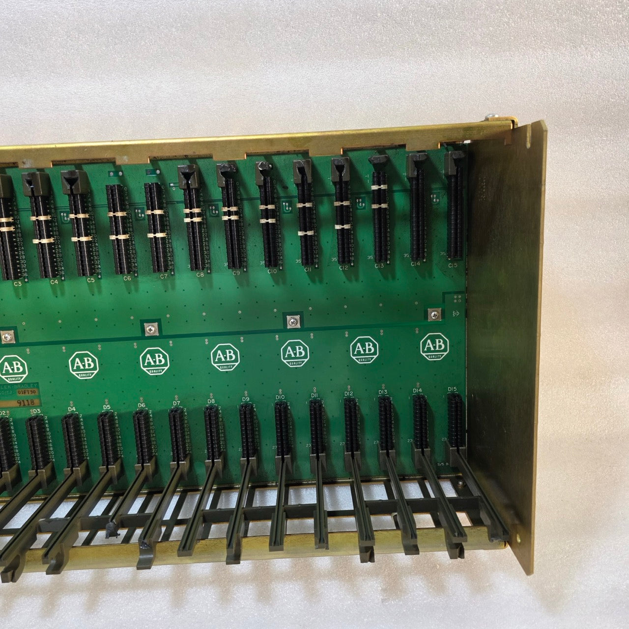 ALLEN-BRADLEY 1771-A4B 16-SLOT PLC I/O CHASSIS | 5V BACKPLANE 28A | PLC-5 SERIES