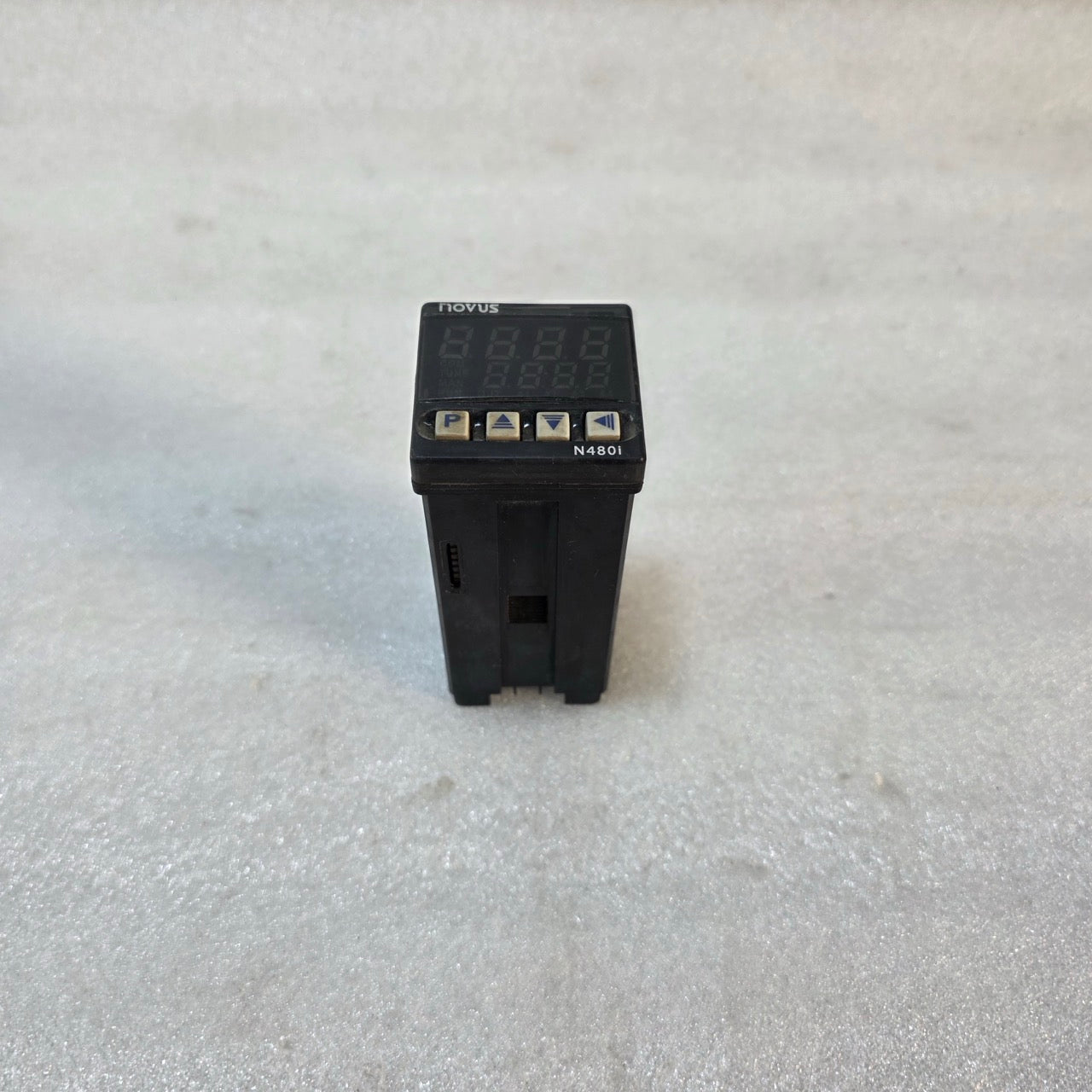 NOVUS AUTOMATION N480I-RF INDUSTRIAL CONTROLLER | 100–240V AC/DC