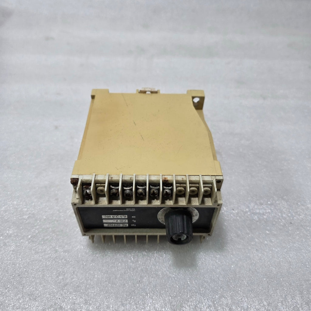RC 324152 TIME DELAY RELAY 230V AC ADJUSTABLE 0.5–3.0 SECONDS INDUSTRIAL CONTROL