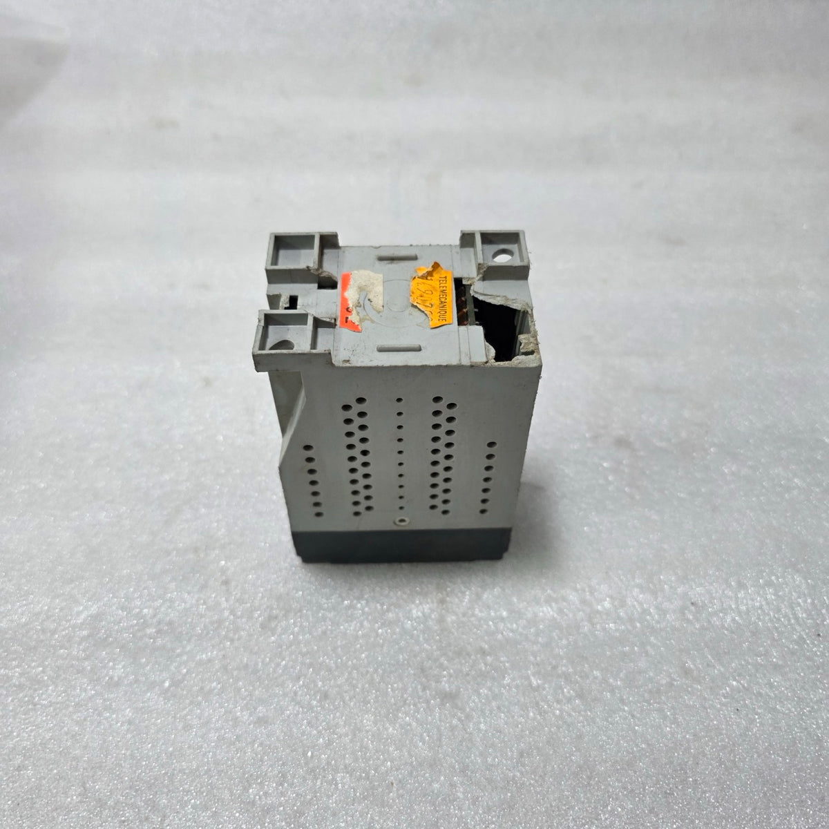 TELEMECANIQUE NY2 B21 INTRINSICALLY SAFE CONTROL RELAY MODULE | 110/220VAC 50/60