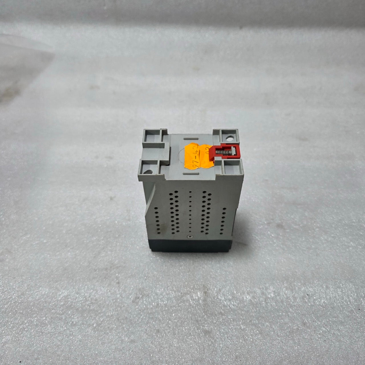 Telemecanique NY2 A21 Intrinsically Safe Barrier Relay NY2A21 110-220V AC