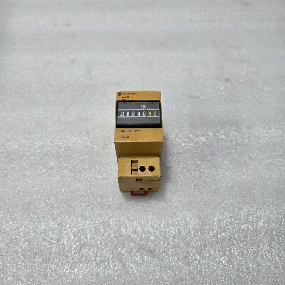 MERLIN GERIN MULTI 9 CH UWZ 35V HOUR METER 220–240V AC 50HZ