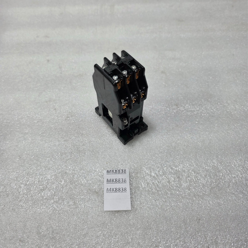 FUJI ELECTRIC SRC50-2U/X (3A3B) SAFETY RELAY MODULE 380-440V